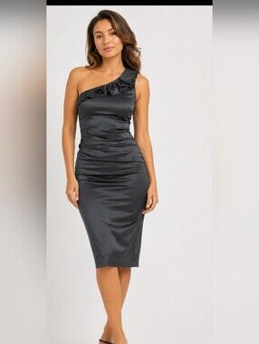 Y2k.le chateau One-Shoulder   Midi Dress. Great Quality and Condition. Size M.